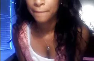 XXX به سرعت با یک دختر جوان سیگار کشیدن در انجمن کیرتو جوراب ها رابطه جنسی برقرار کنید