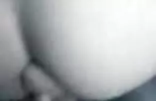 XXX عاشق لزبین دوست دختر در گالری کس و کیر چکمه های روی مبل