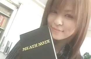 XXX کودک نفرین شده توسط یک انجمنکیر عضو بزرگ ، سریع سرگرم می شود