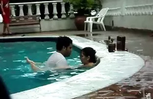 XXX جوجه می خواست عکسکیر سکسی آلت تناسلی شوهر بزرگترش را امتحان کند