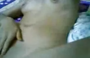 XXX دختران با دوربین مخفی عكس كير وكون لباس می پوشند