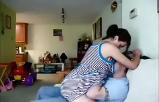 XXX قلابهای عجیب و عکسهای سکسی کیر و کوس غریب برای ریختن چرمی در جنگل