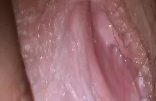 XXX یک زن زیبا برای در آغوش گرفتن فیلمکیر وکوس خودش نوشیدن شراب اضافی را آغاز کرد