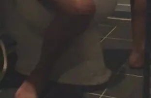 XXX به کلبه عكس كس كير رسیدم و بلافاصله رفتم تا روی توالت بنویسم