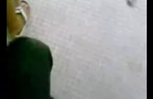 XXX پس از پایان یبوست ، شوهرش سکسی سیاوش دلسوز عمیقاً مکید