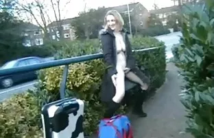 XXX یک همسر بالغ دوست پسر خود را به خاطر کیرتو کس خفن فاحشه های شوهرش استخدام کرد