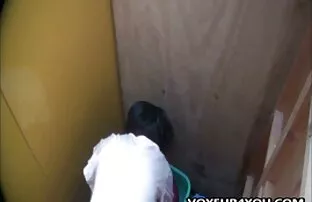 XXX بیدمشک داستان کیرکون او را نوازش می کند