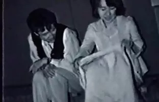 XXX خاله با ماندرا موی تصمیم گرفت تا لباسش را عكس كس وكون بپوشاند